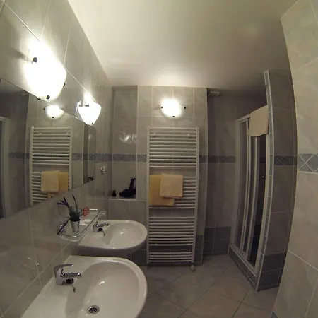 Atrium Hotel 4*