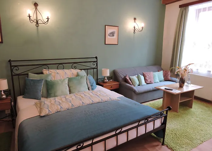Atrium Hotel 4*