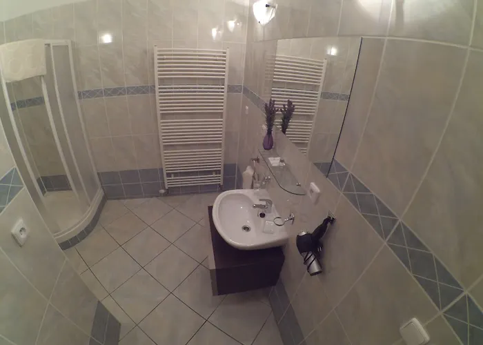 Atrium Hotel 4*